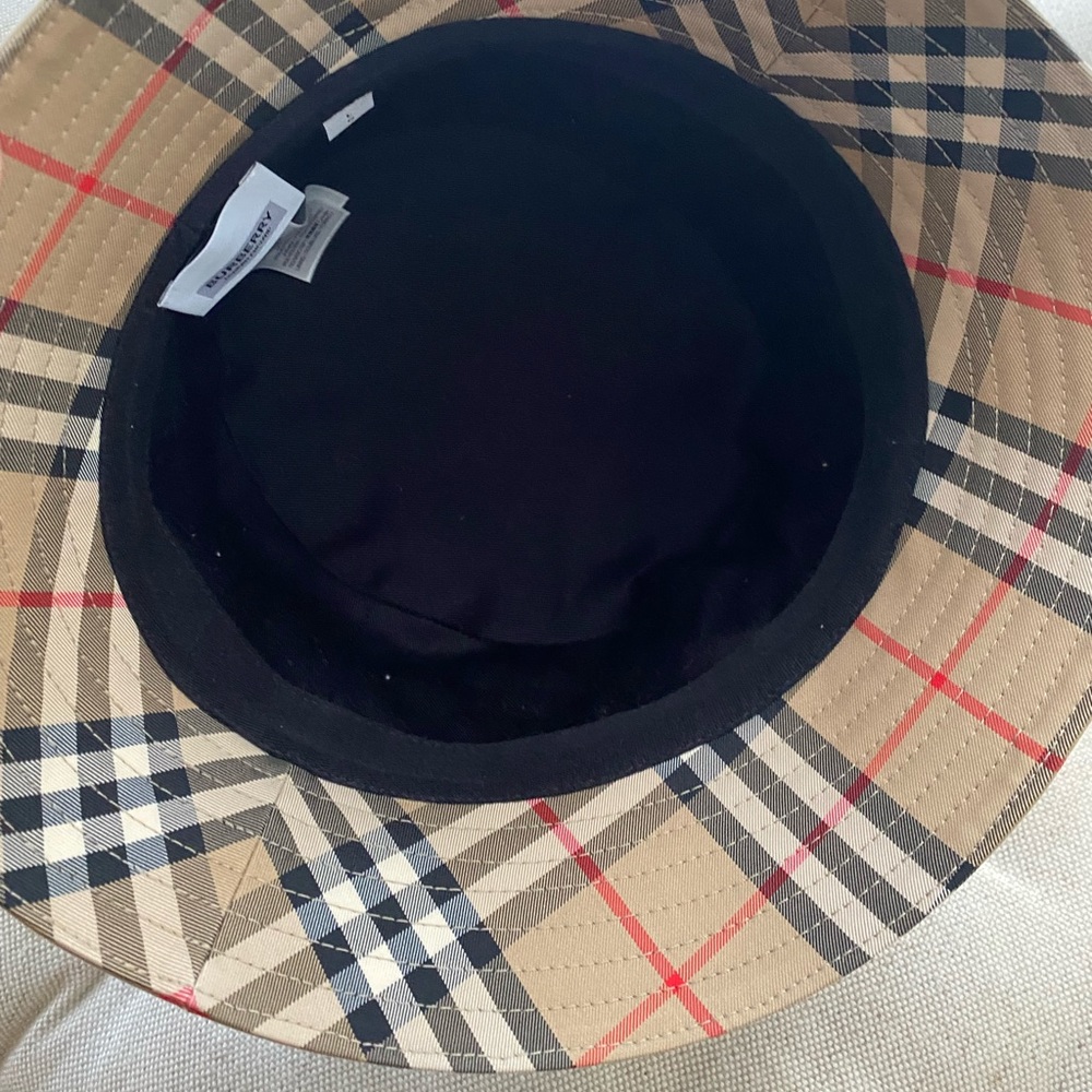 Burberry Vintage Check bucket hat